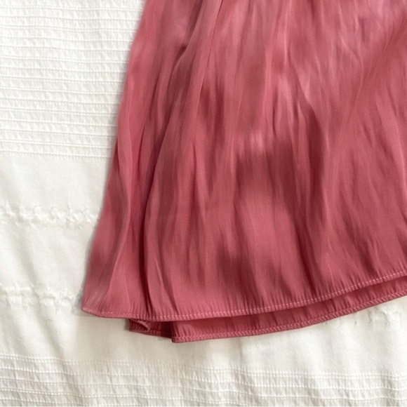 Aritzia WILFRED SHIMMER PINK TEXTURED SHORT SLEEVE V-NECK FLOWY MINI DRESS -  XS - Picture 10 of 10